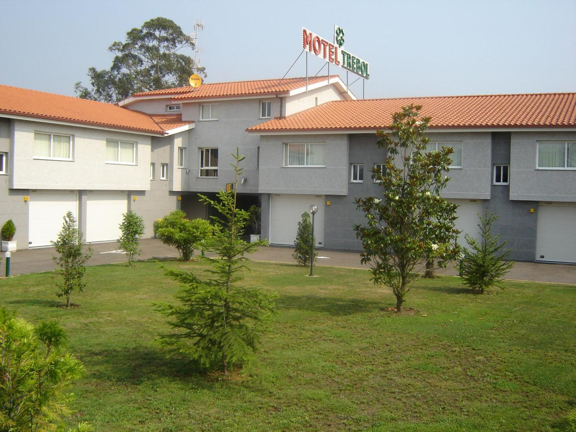 Motel Trebol Tui Exterior photo
